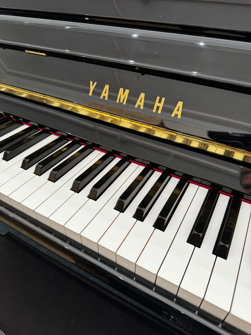 Yamaha b3 Silent upright piano, keyboard and control unit